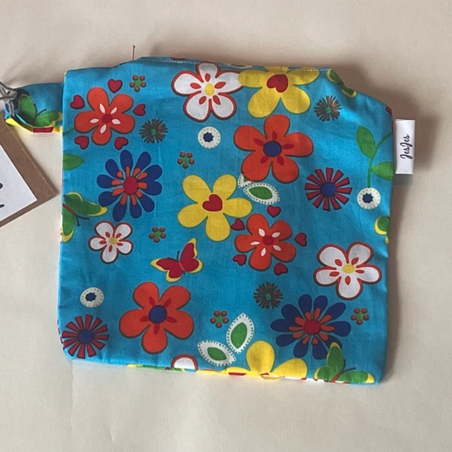 Etui 'Vrolijke bloemen'